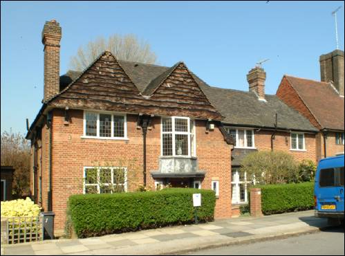 07 Wellgarth Road a
